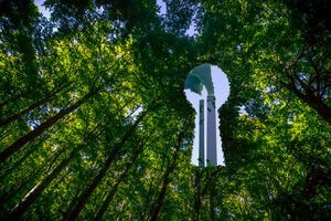 LinkedIn post by Margiolina Maraniello Clarke on greenhushing and precise sustainability communication